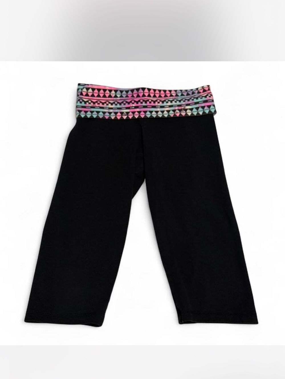 PINK Victoria's Secret Black Capri Leggings with Multicolor Geometric Waistband
